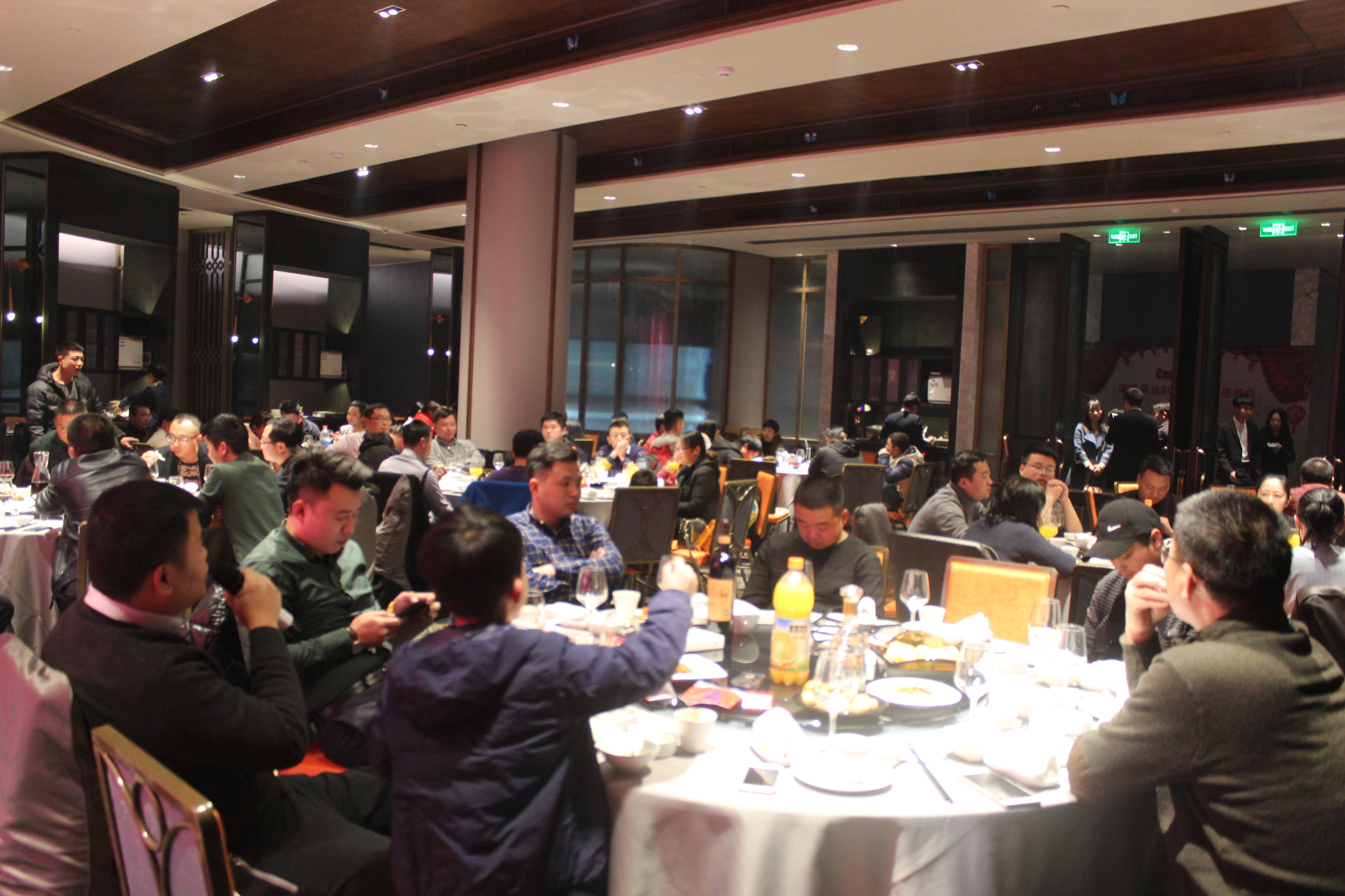 湖南中央空調(diào)，長沙中央空調(diào)，中央空調(diào)