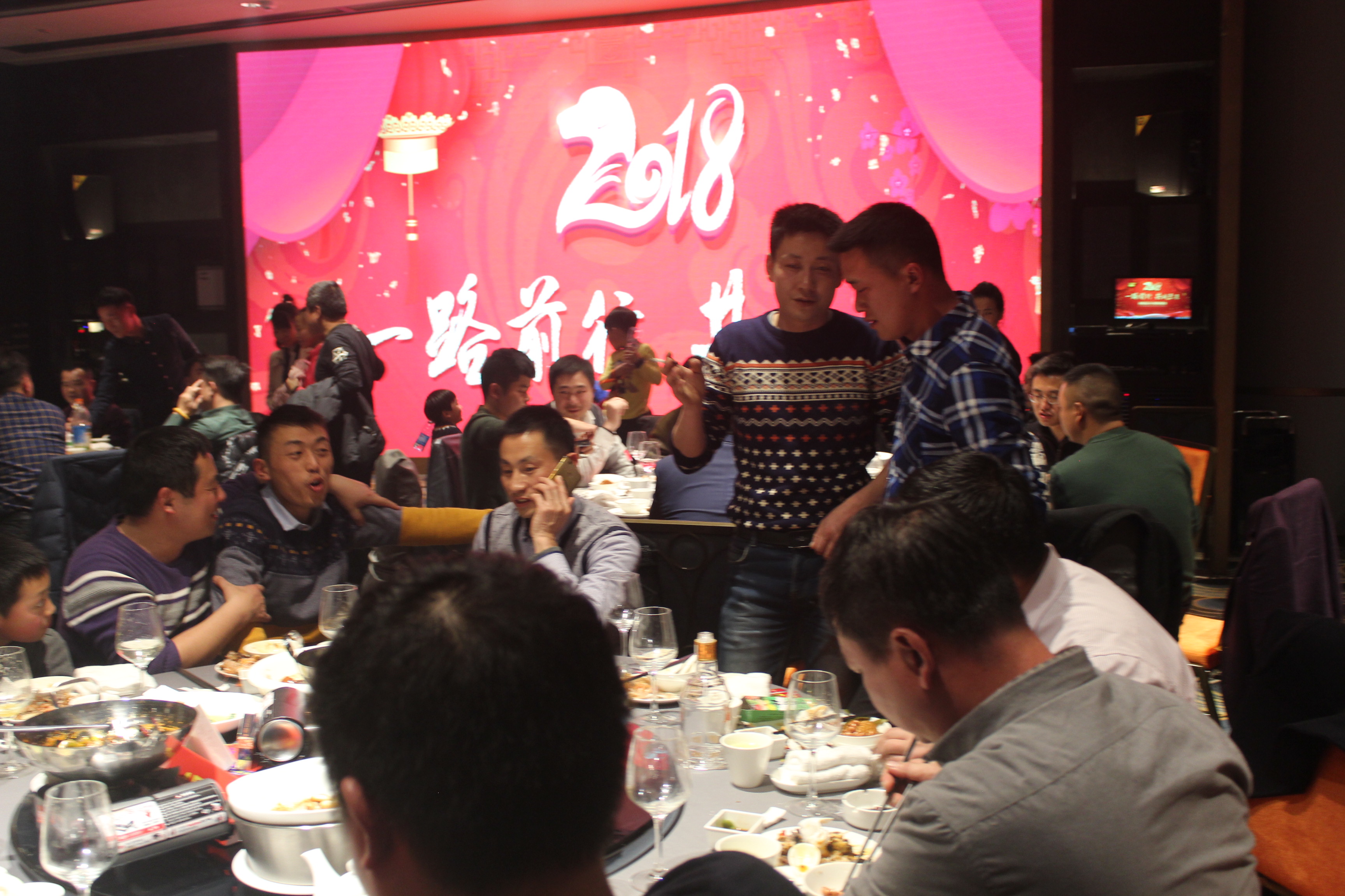 湖南中央空調(diào)，長沙中央空調(diào)，中央空調(diào)