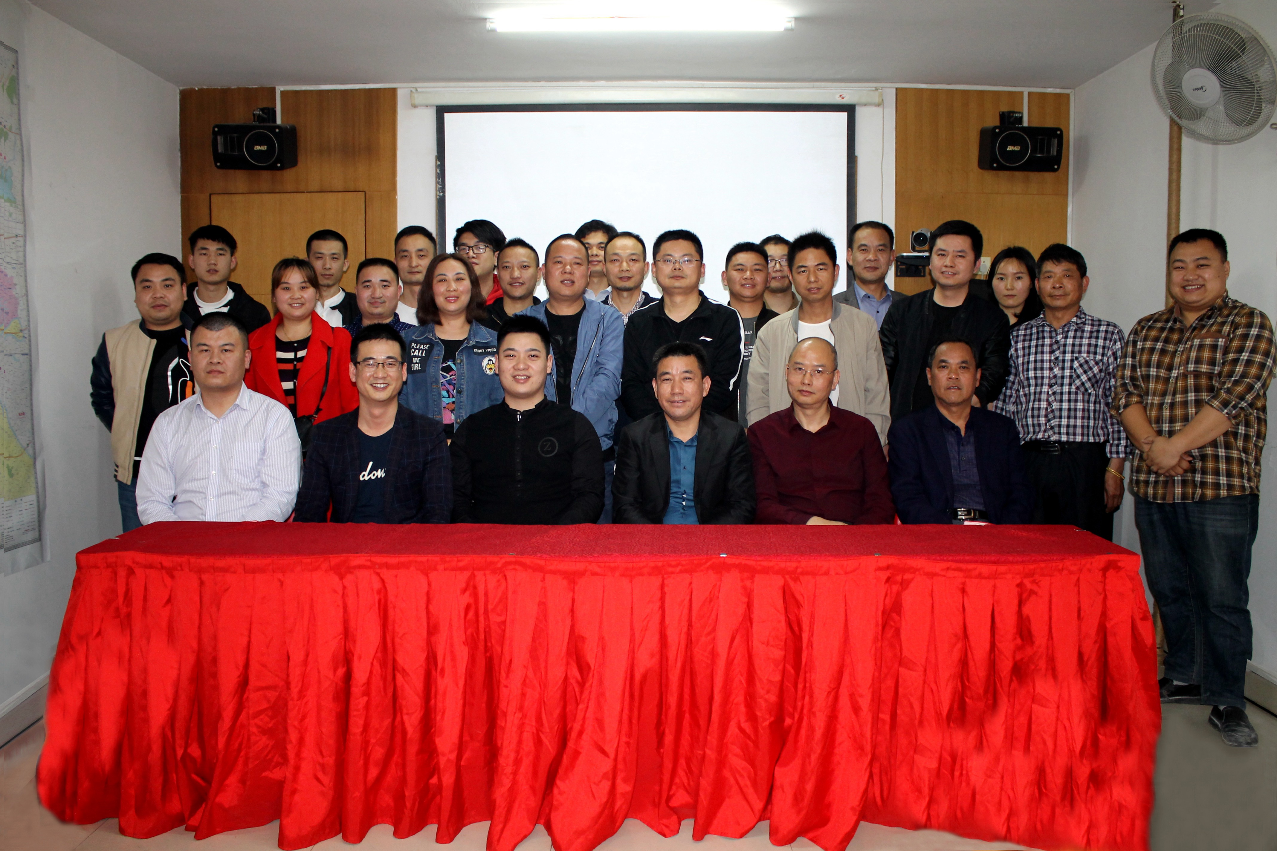 長沙中央空調(diào),湖南中央空調(diào),長沙格力中央空調(diào),長沙麥克維爾中央空調(diào),長沙大金中央空調(diào),長沙中央安裝施工,長沙中央空調(diào)公司哪家好？湖南辰遠空調(diào)工程有限公司