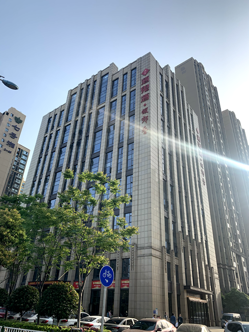 辦公樓中央空調、中央空調、湖南中央空調、中央空調節(jié)能改造、陜西中央空調、商用中央空調